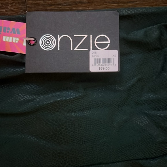 Onzie NWT snake skin forest green leggings in XS - Picture 2 of 2